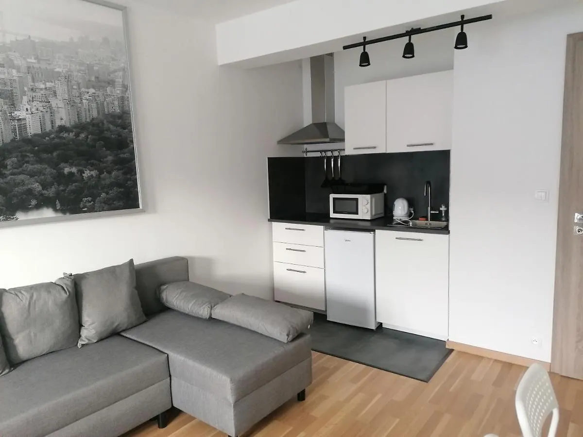 Brand New Studio Apartment #71 With Free Secure Parking In The Center Praga Czechy