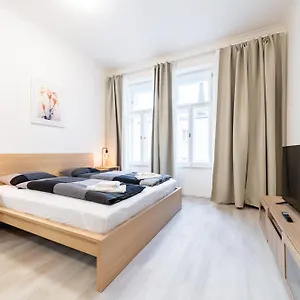 Borivojova 63 Apartament